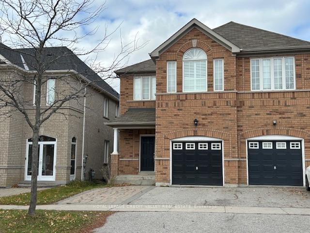 Photo 1 of 4 Blue Meadow Court, Markham, Box Grove — HOMEH
