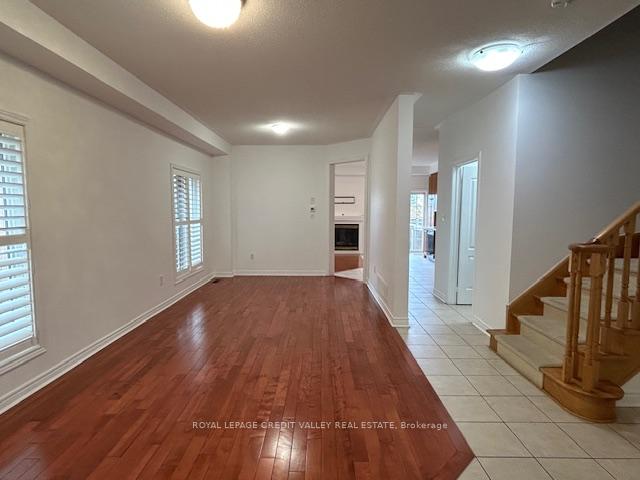 Photo 4 of 4 Blue Meadow Court, Markham, Box Grove — HOMEH