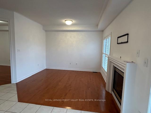 Photo 9 of 4 Blue Meadow Court, Markham, Box Grove — HOMEH