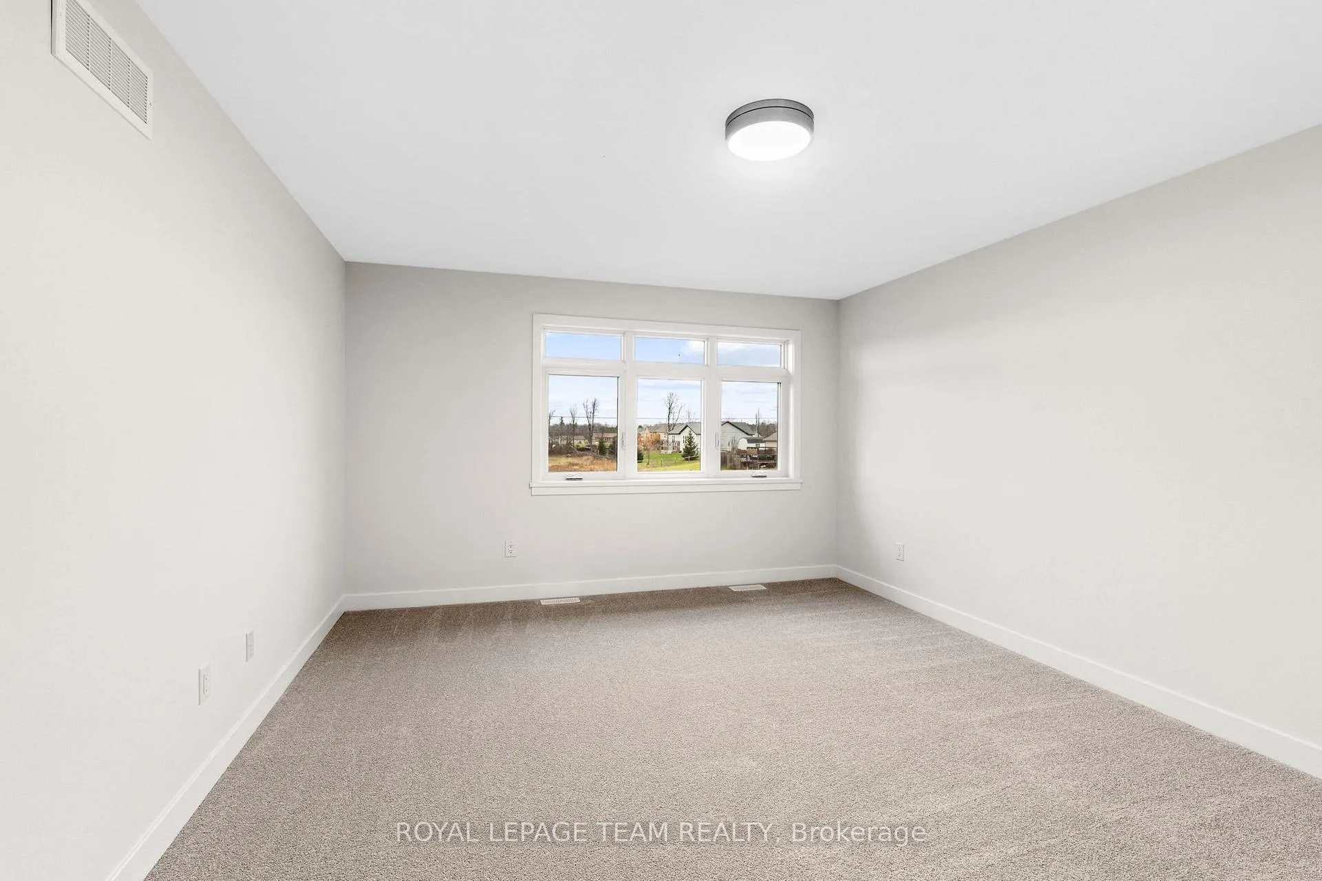 Photo 28 of 71 Hogan Drive, McNab/Braeside, Mcnab/Braeside Twps — HOMEH