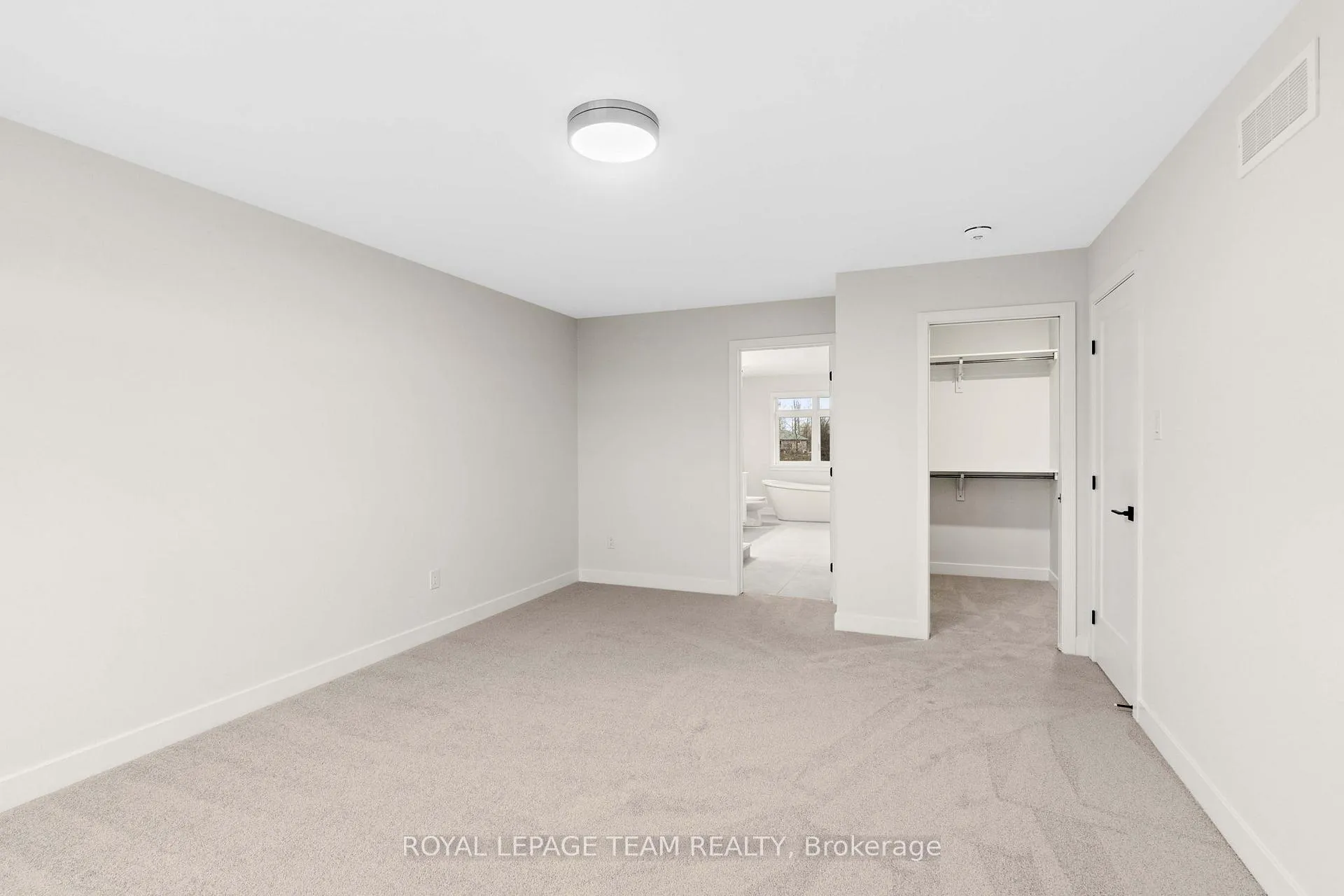 Photo 29 of 71 Hogan Drive, McNab/Braeside, Mcnab/Braeside Twps — HOMEH