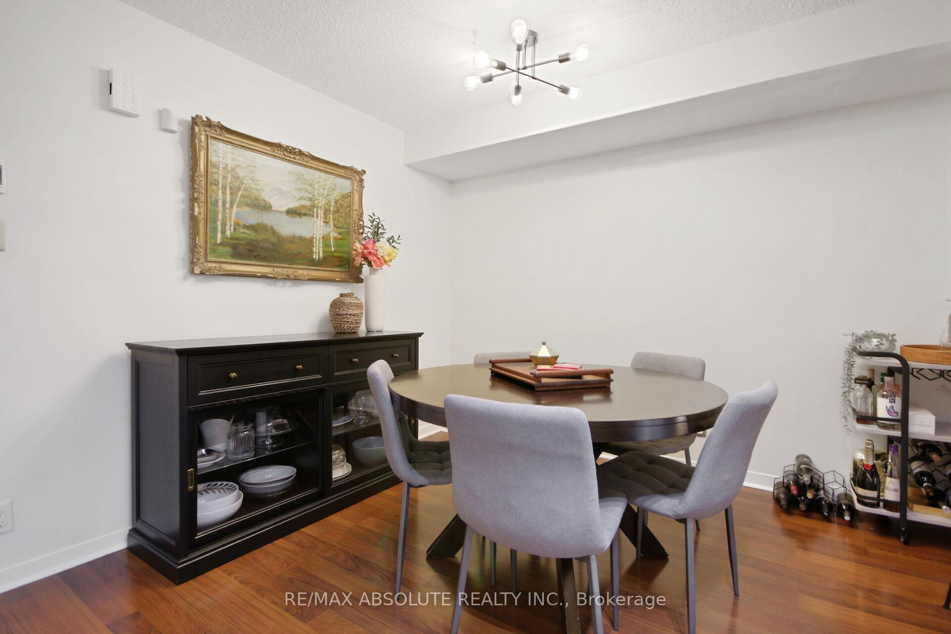 Photo 13 of 252 Bruyere Street, Ottawa, Lower Town — HOMEH