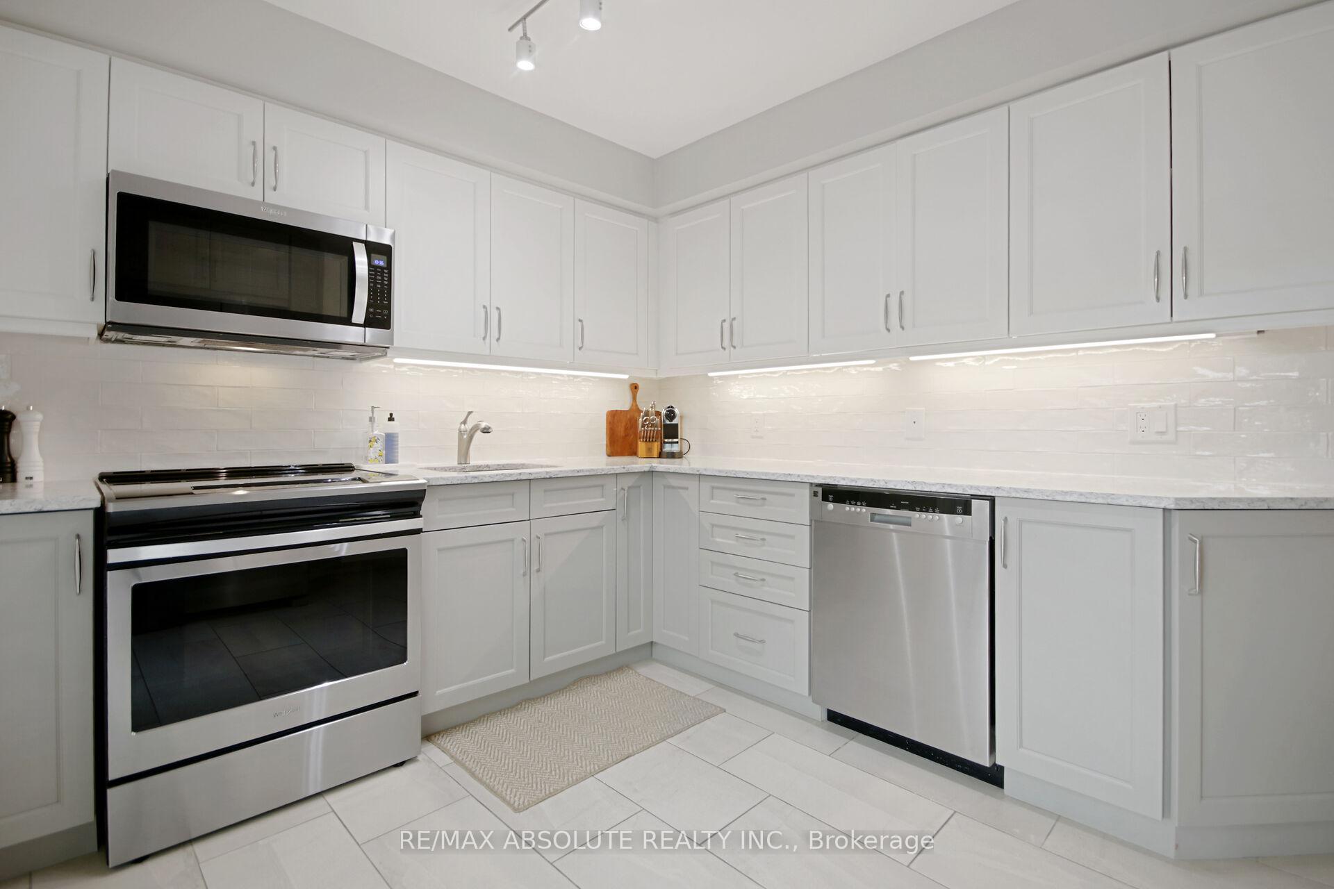 Photo 17 of 252 Bruyere Street, Ottawa, Lower Town — HOMEH