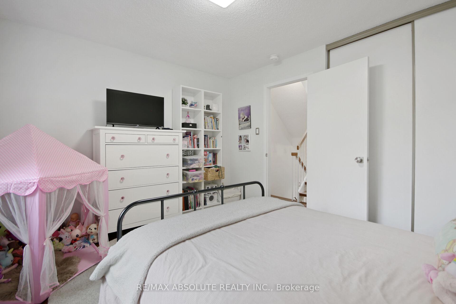Photo 30 of 252 Bruyere Street, Ottawa, Lower Town — HOMEH