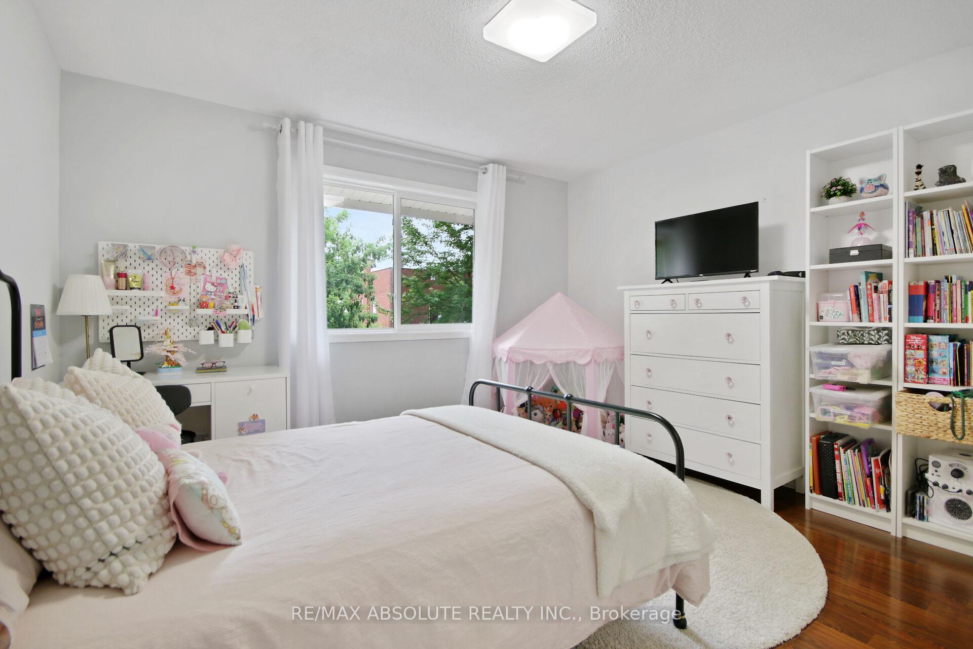 Photo 32 of 252 Bruyere Street, Ottawa, Lower Town — HOMEH