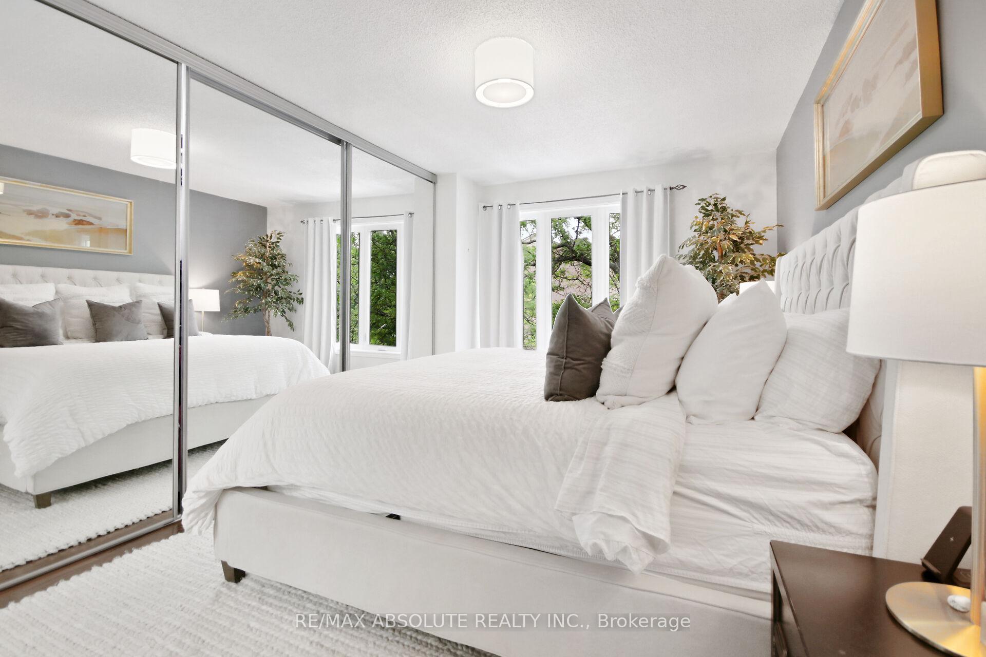 Photo 35 of 252 Bruyere Street, Ottawa, Lower Town — HOMEH