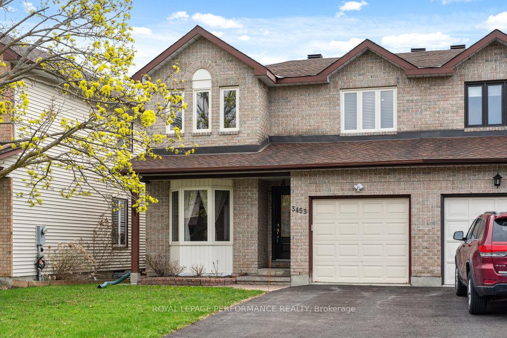 Photo 2 of 3453 Wyman Crescent, Ottawa, Windsor Park Village — HOMEH