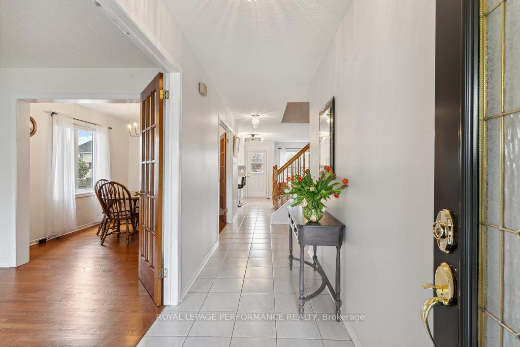 Photo 10 of 3453 Wyman Crescent, Ottawa, Windsor Park Village — HOMEH