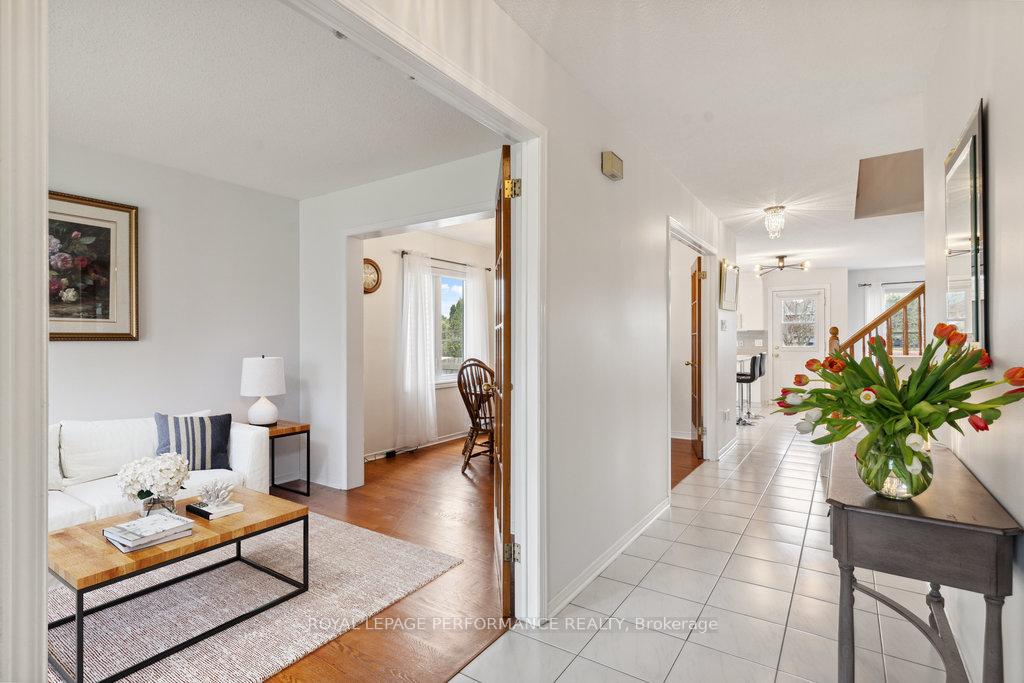 Photo 11 of 3453 Wyman Crescent, Ottawa, Windsor Park Village — HOMEH