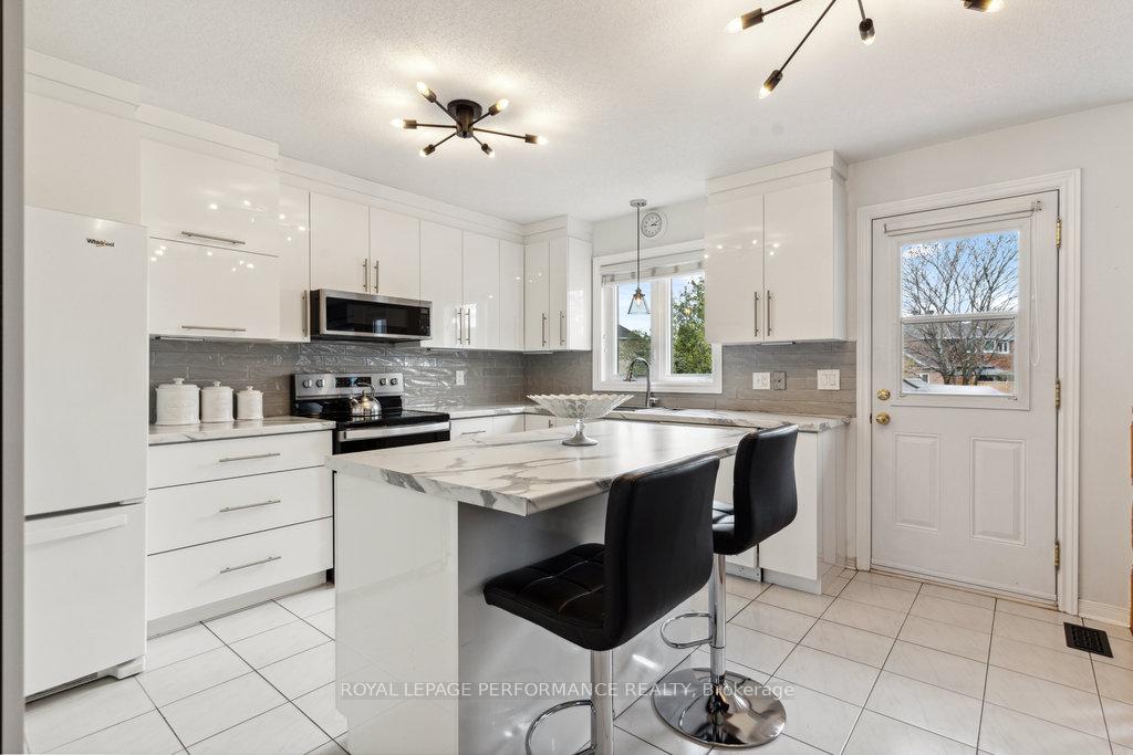 Photo 19 of 3453 Wyman Crescent, Ottawa, Windsor Park Village — HOMEH