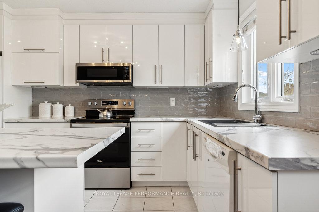 Photo 21 of 3453 Wyman Crescent, Ottawa, Windsor Park Village — HOMEH