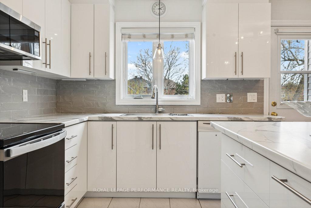 Photo 24 of 3453 Wyman Crescent, Ottawa, Windsor Park Village — HOMEH
