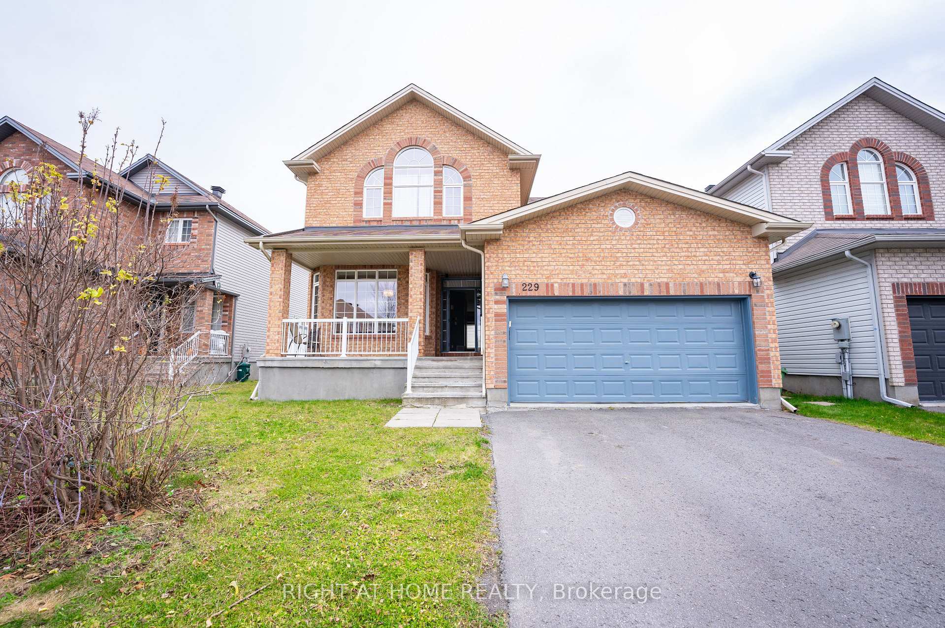 Photo 1 of 229 Kiwanis Court, Ottawa, Hunt Club Park/Greenboro — HOMEH
