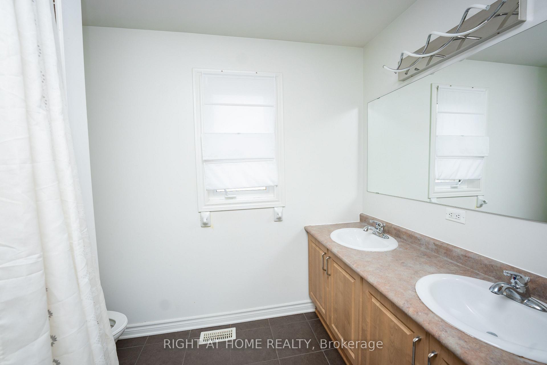 Photo 20 of 229 Kiwanis Court, Ottawa, Hunt Club Park/Greenboro — HOMEH