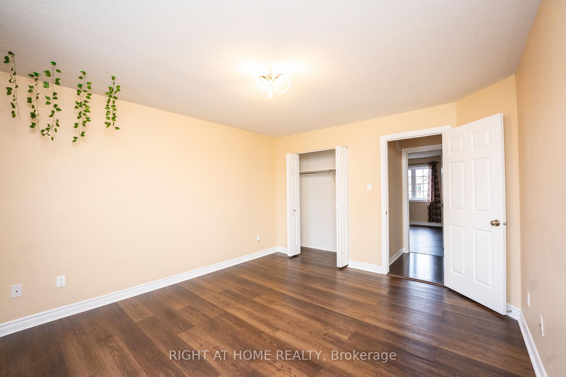 Photo 22 of 229 Kiwanis Court, Ottawa, Hunt Club Park/Greenboro — HOMEH