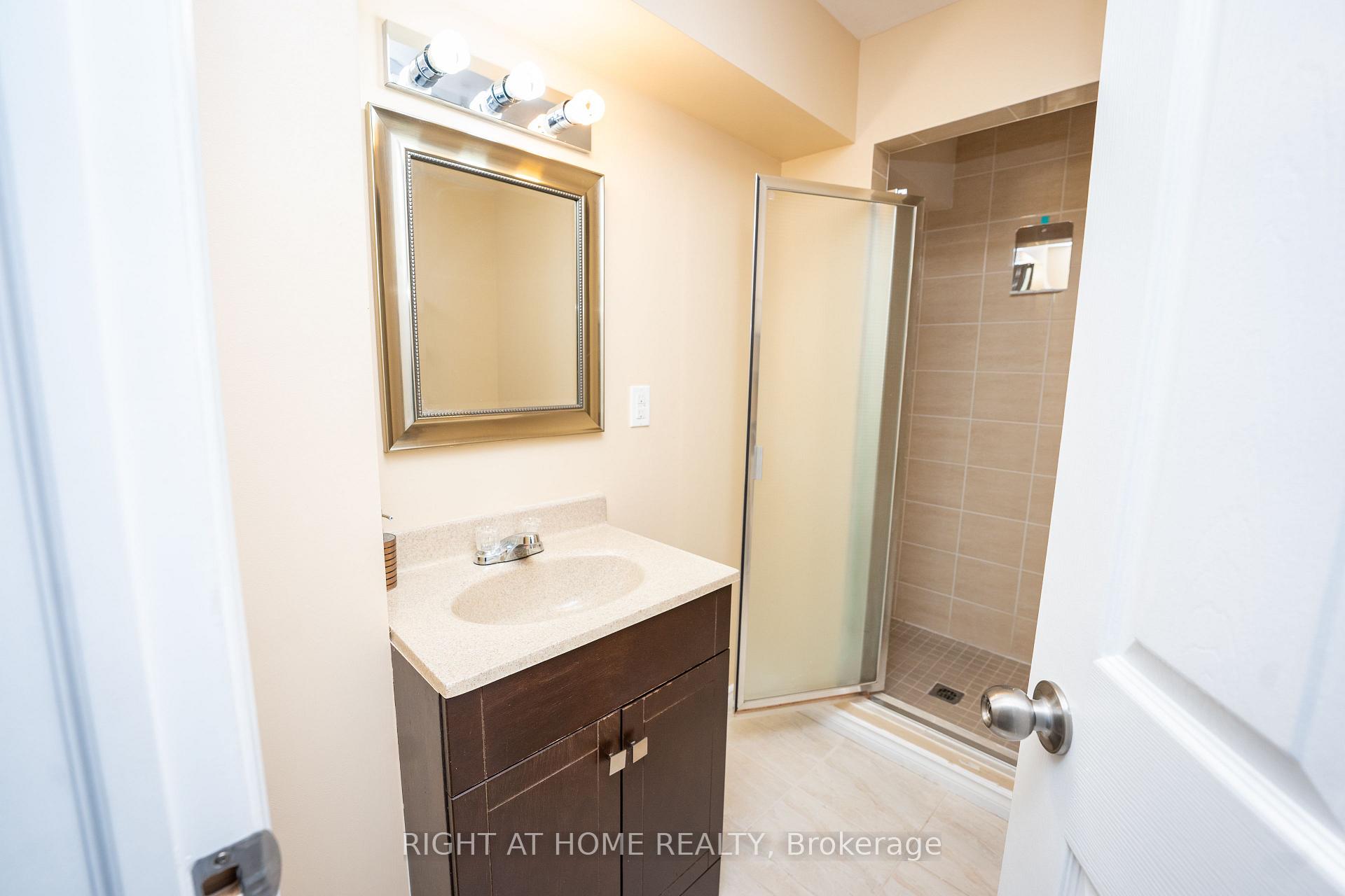 Photo 26 of 229 Kiwanis Court, Ottawa, Hunt Club Park/Greenboro — HOMEH