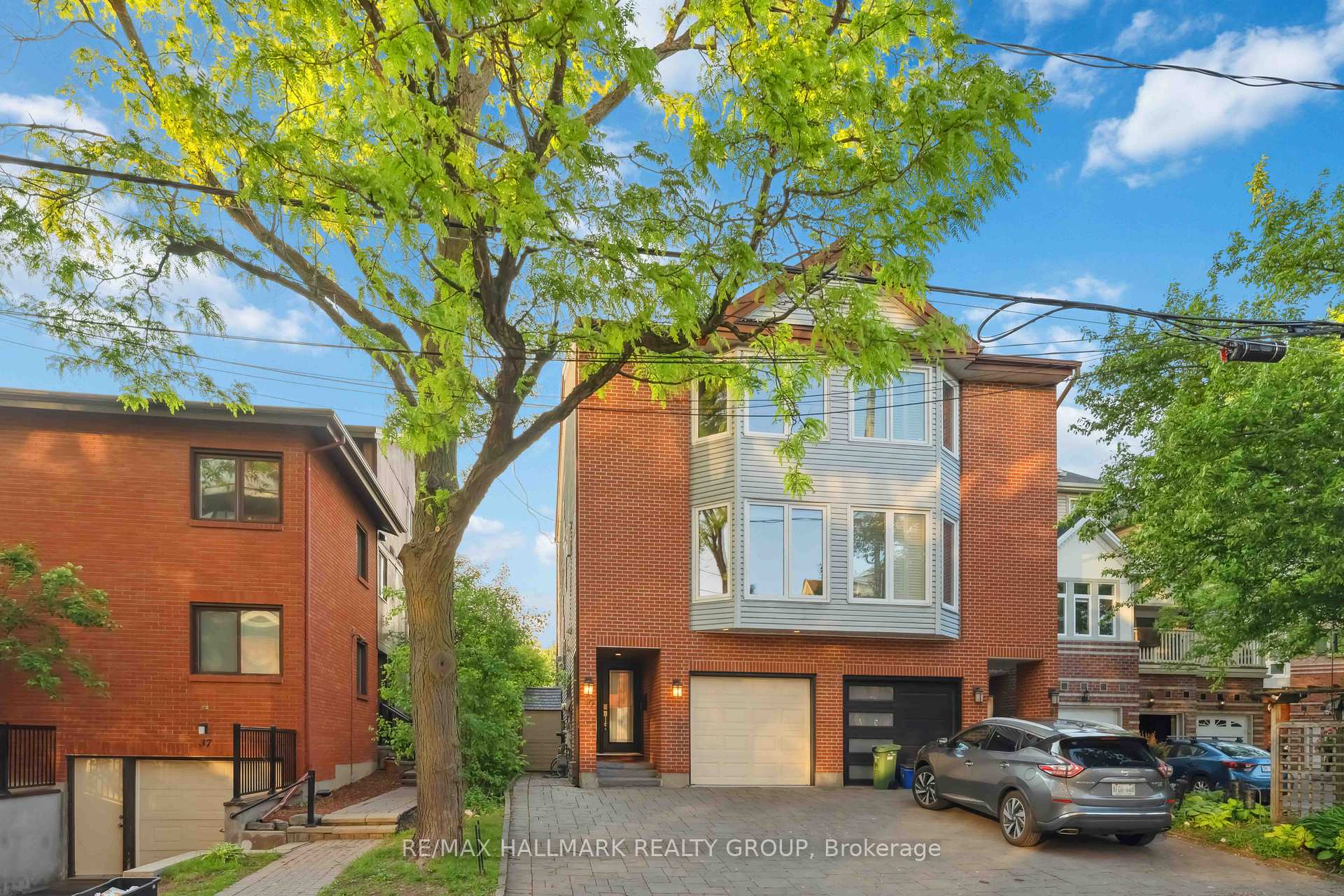Photo 1 of 39 Robinson Avenue, Ottawa, Sandy Hill — HOMEH