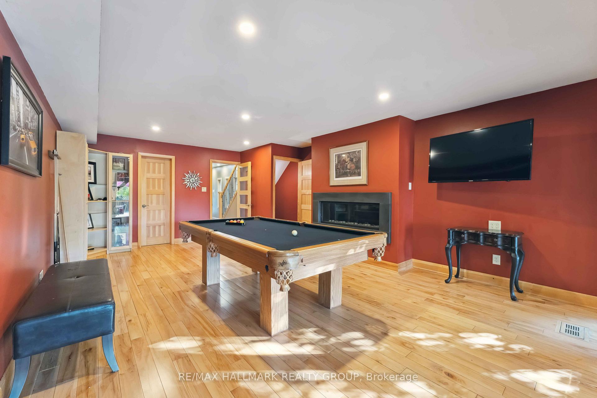 Photo 9 of 39 Robinson Avenue, Ottawa, Sandy Hill — HOMEH