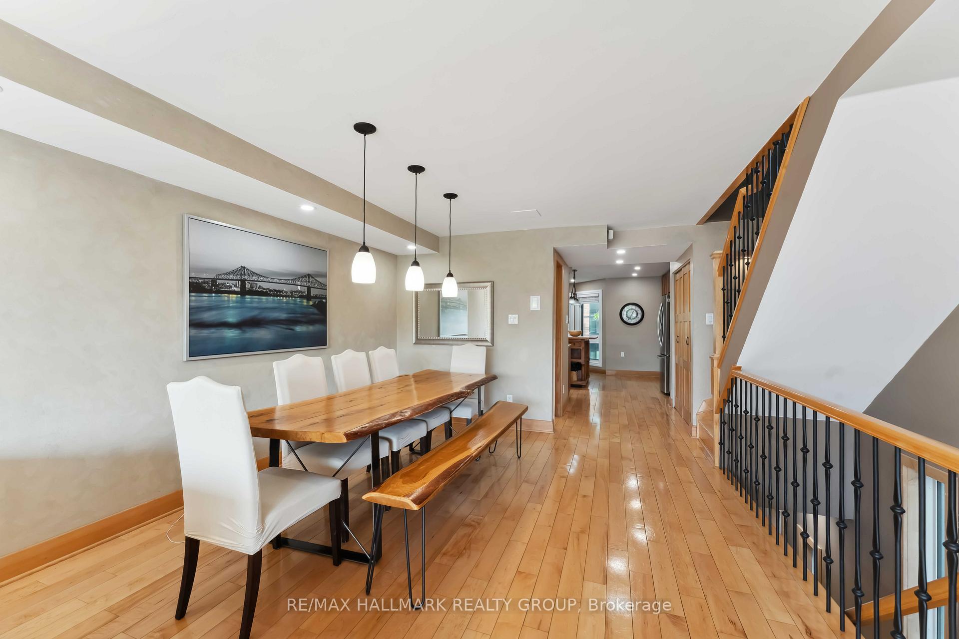 Photo 13 of 39 Robinson Avenue, Ottawa, Sandy Hill — HOMEH
