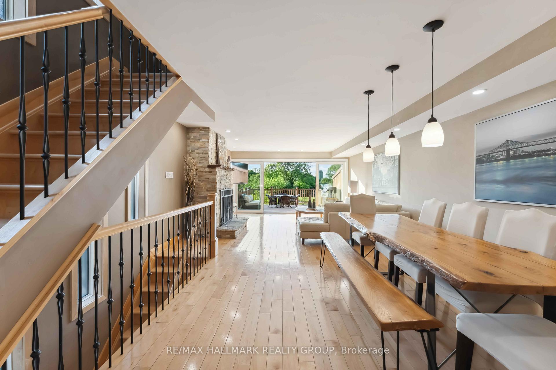 Photo 15 of 39 Robinson Avenue, Ottawa, Sandy Hill — HOMEH