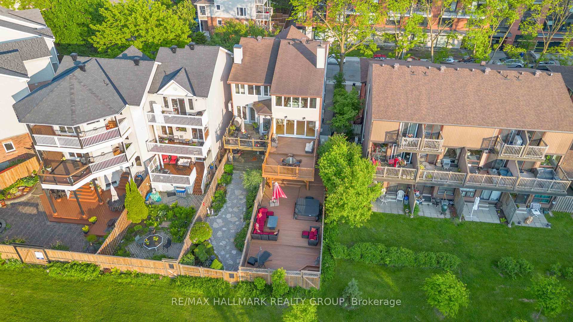 Photo 42 of 39 Robinson Avenue, Ottawa, Sandy Hill — HOMEH