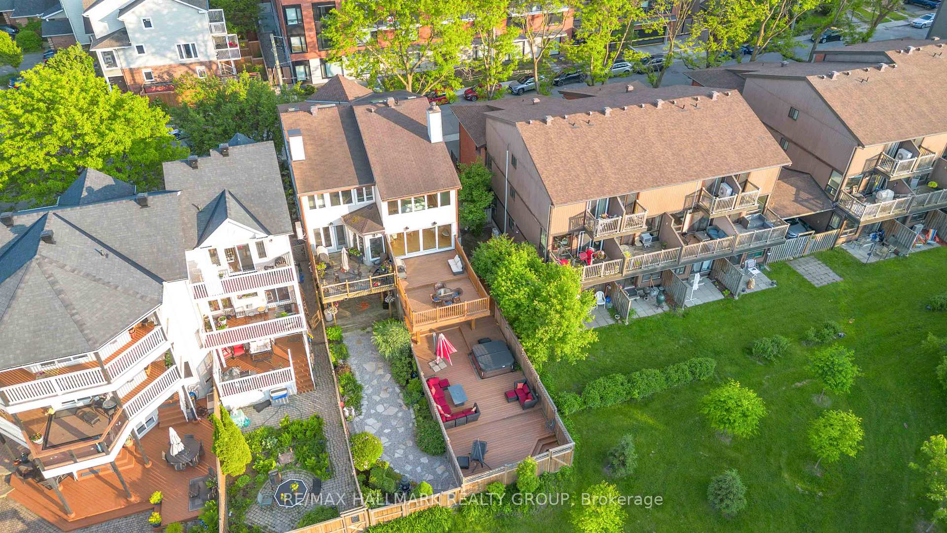 Photo 43 of 39 Robinson Avenue, Ottawa, Sandy Hill — HOMEH