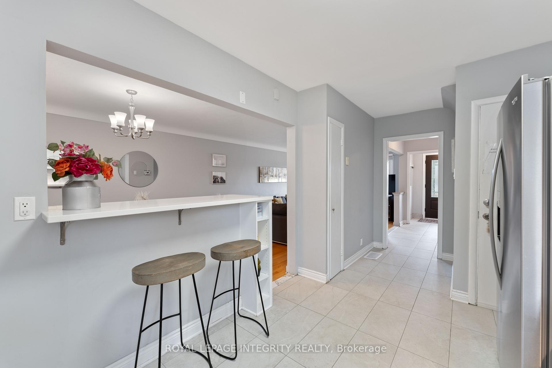 Photo 17 of 2650 Alta Vista Drive, Ottawa, Ridgemont — HOMEH