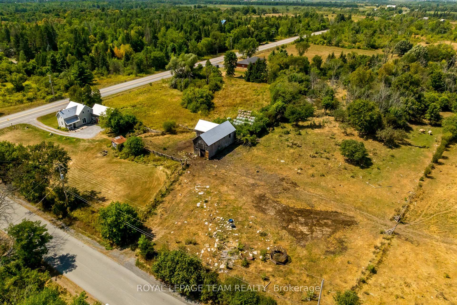 Photo 4 of 2106 Dunrobin Road, Ottawa, Kanata - Kanata (North East) — HOMEH