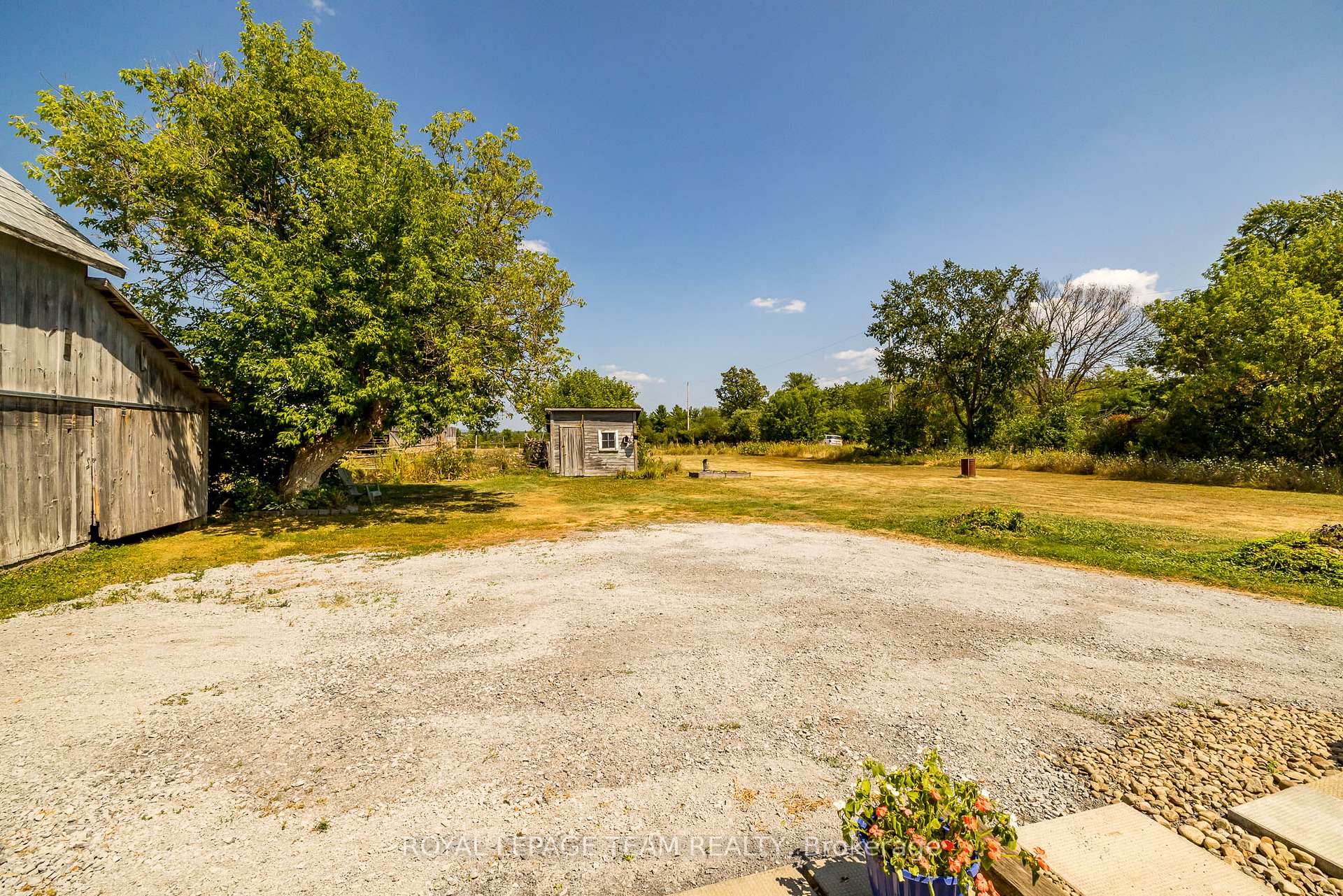 Photo 15 of 2106 Dunrobin Road, Ottawa, Kanata - Kanata (North East) — HOMEH