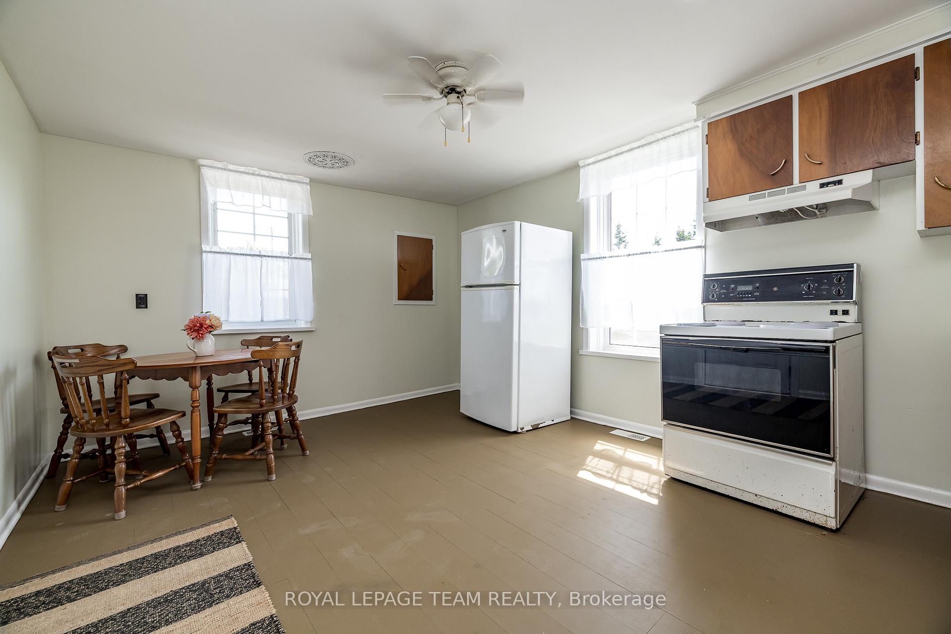 Photo 26 of 2106 Dunrobin Road, Ottawa, Kanata - Kanata (North East) — HOMEH