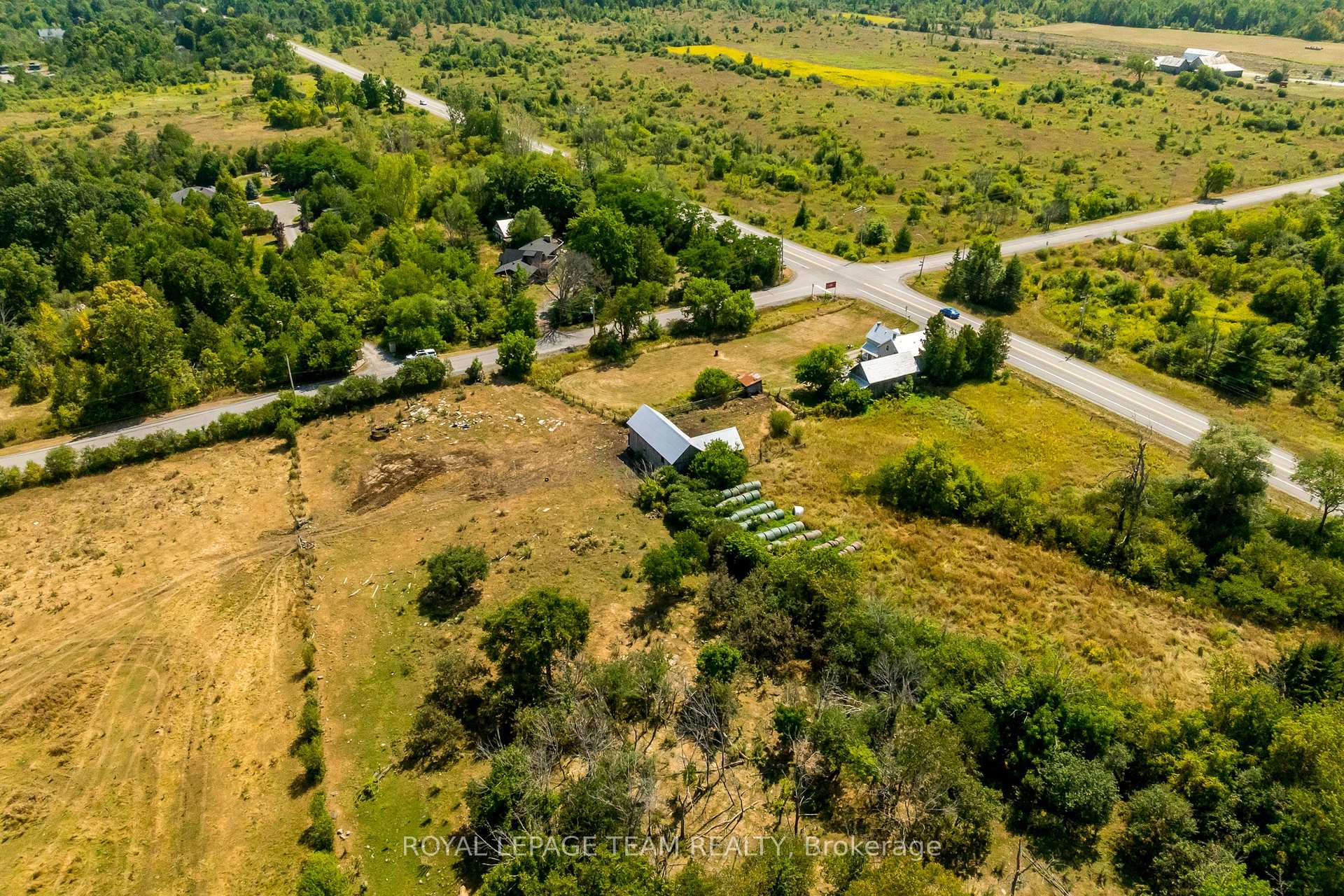 Photo 35 of 2106 Dunrobin Road, Ottawa, Kanata - Kanata (North East) — HOMEH