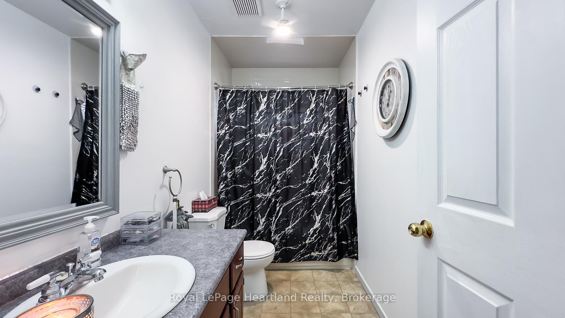 Photo 21 of 27 Toronto Boulevard, Huron East, Vanastra — HOMEH