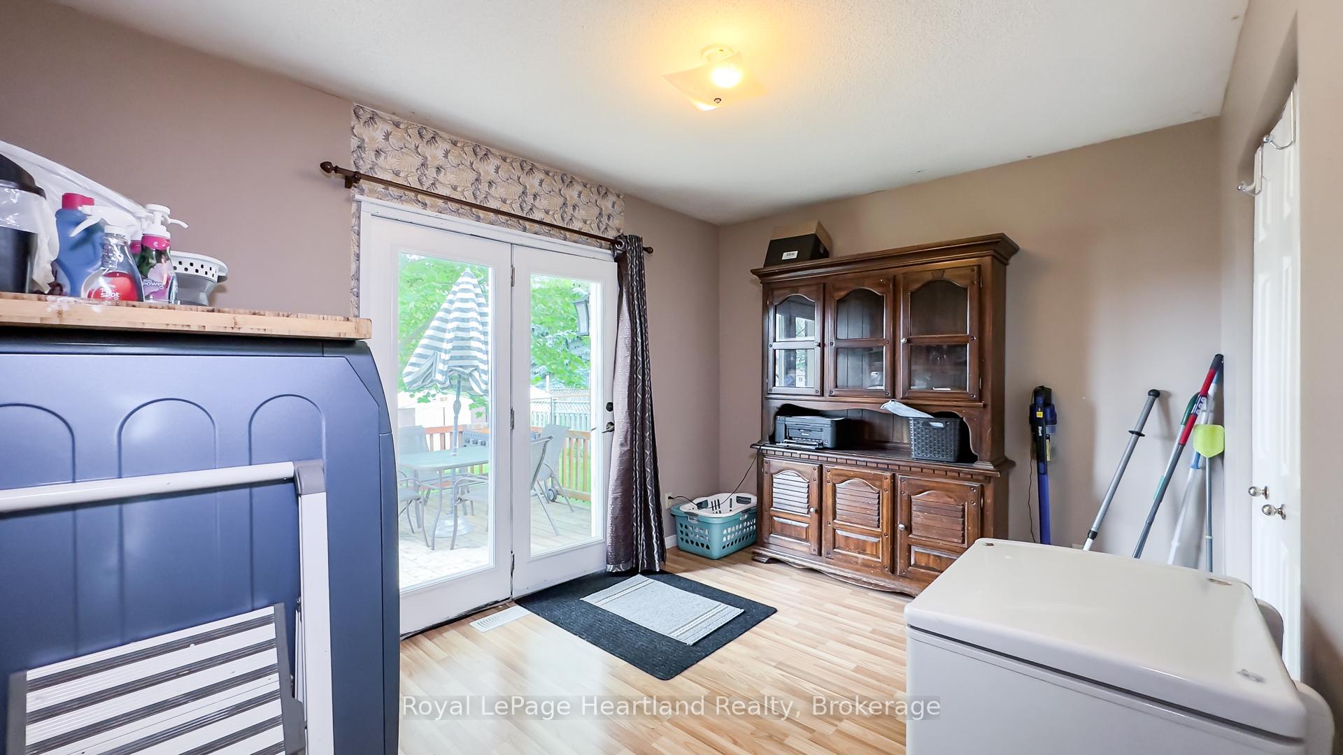 Photo 25 of 27 Toronto Boulevard, Huron East, Vanastra — HOMEH