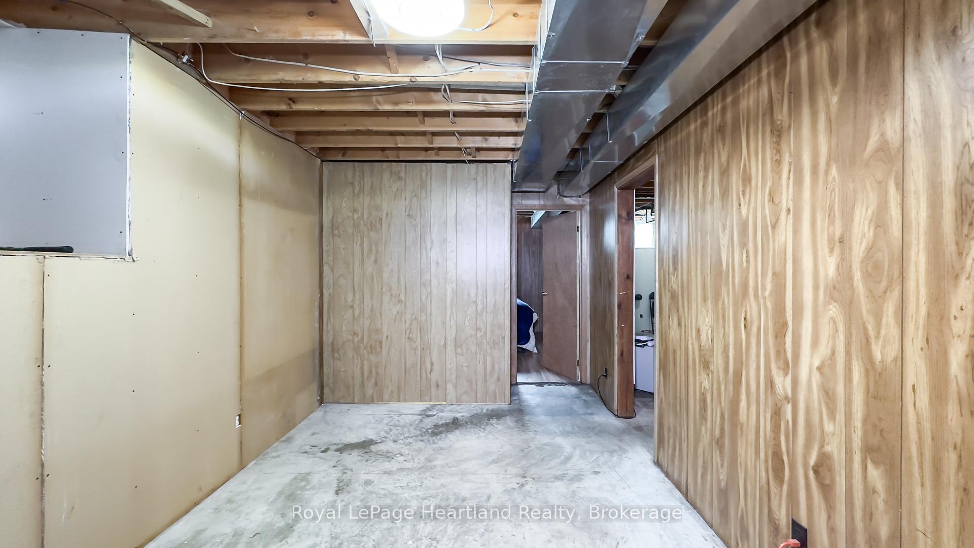 Photo 43 of 27 Toronto Boulevard, Huron East, Vanastra — HOMEH