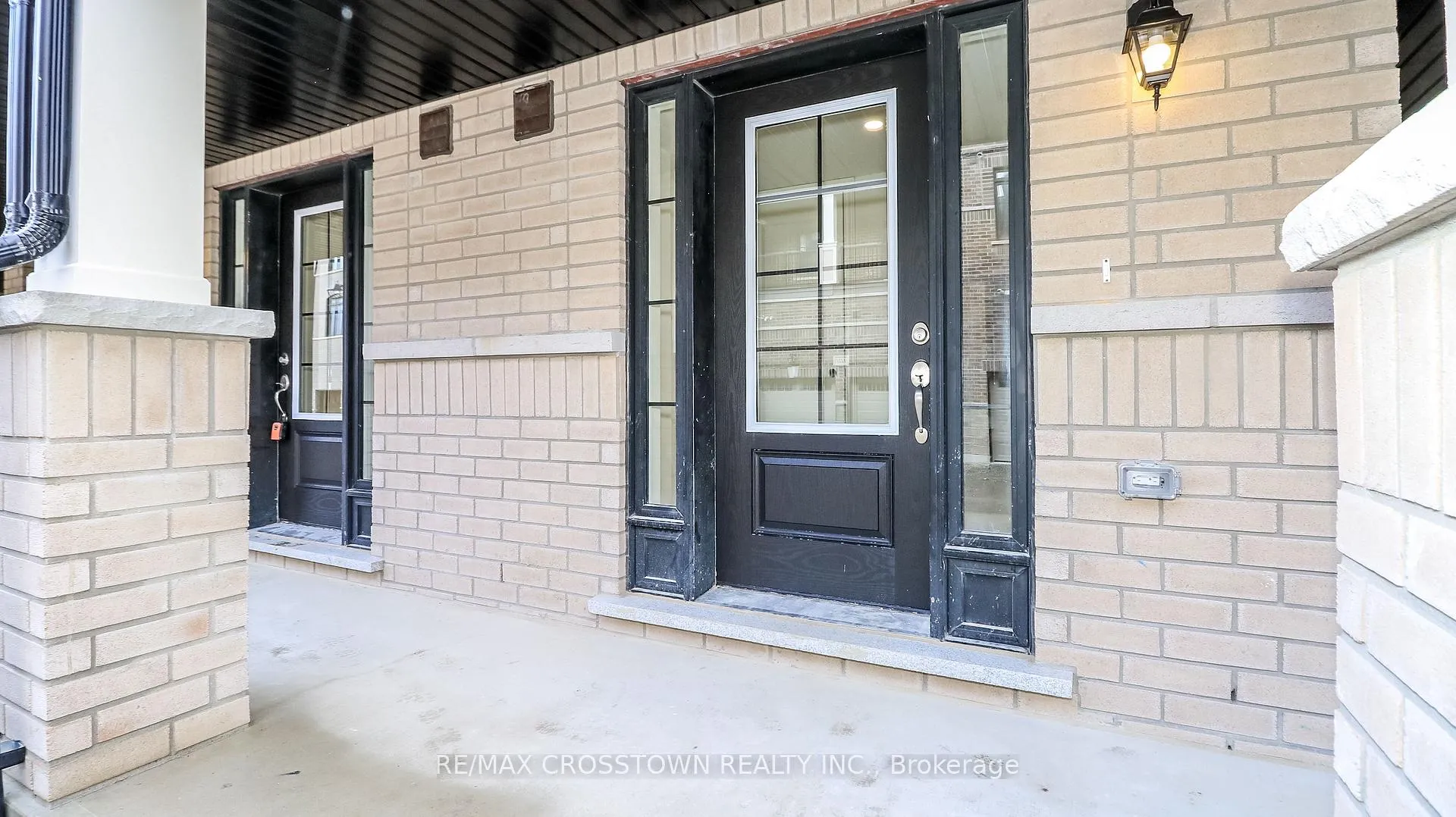 Photo 4 of Unit Unit 21, 2023 Matteer Court, Innisfil, Alcona — HOMEH