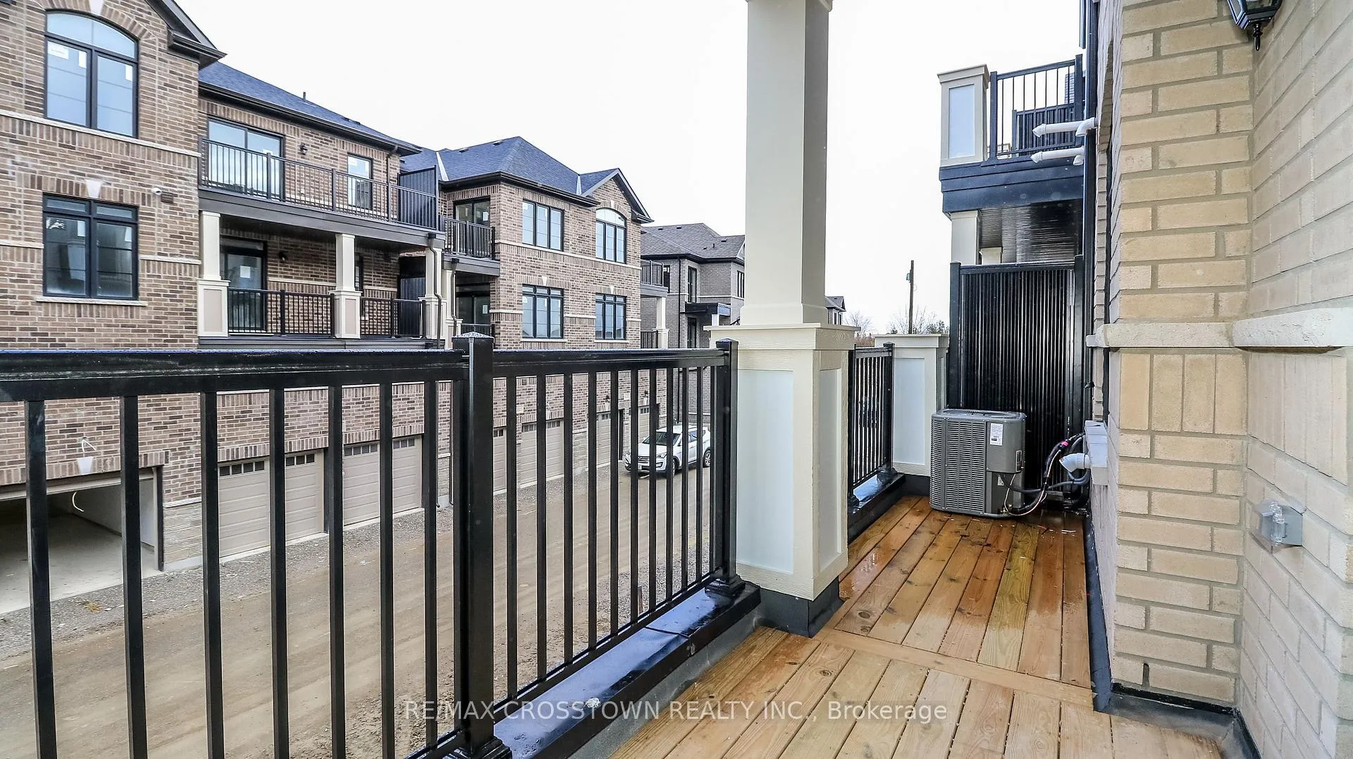 Photo 14 of Unit Unit 21, 2023 Matteer Court, Innisfil, Alcona — HOMEH