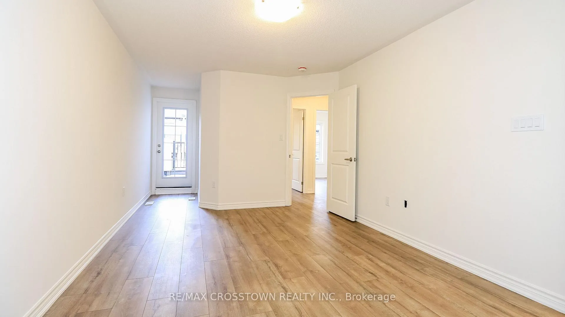 Photo 20 of Unit Unit 21, 2023 Matteer Court, Innisfil, Alcona — HOMEH