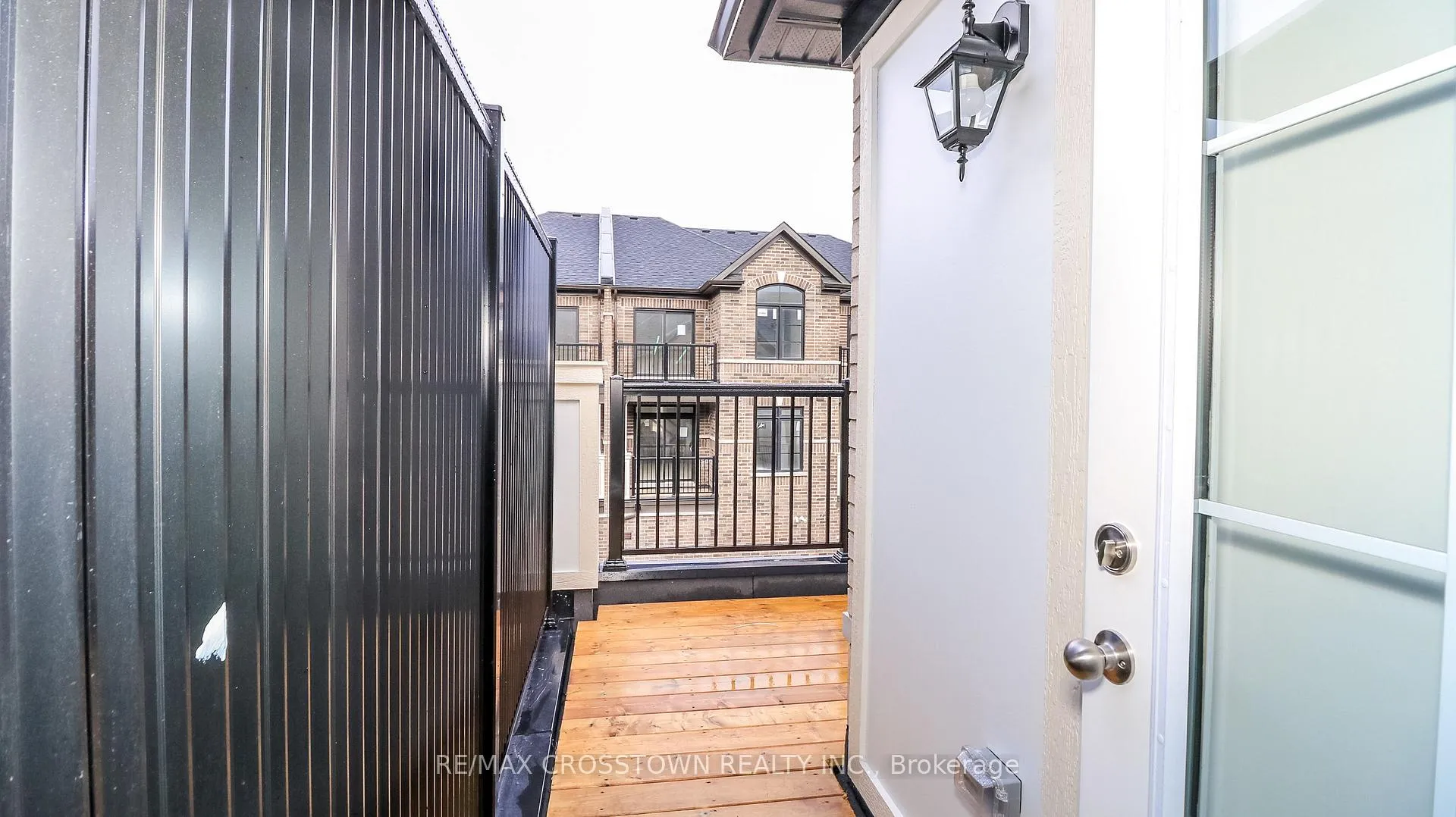 Photo 21 of Unit Unit 21, 2023 Matteer Court, Innisfil, Alcona — HOMEH