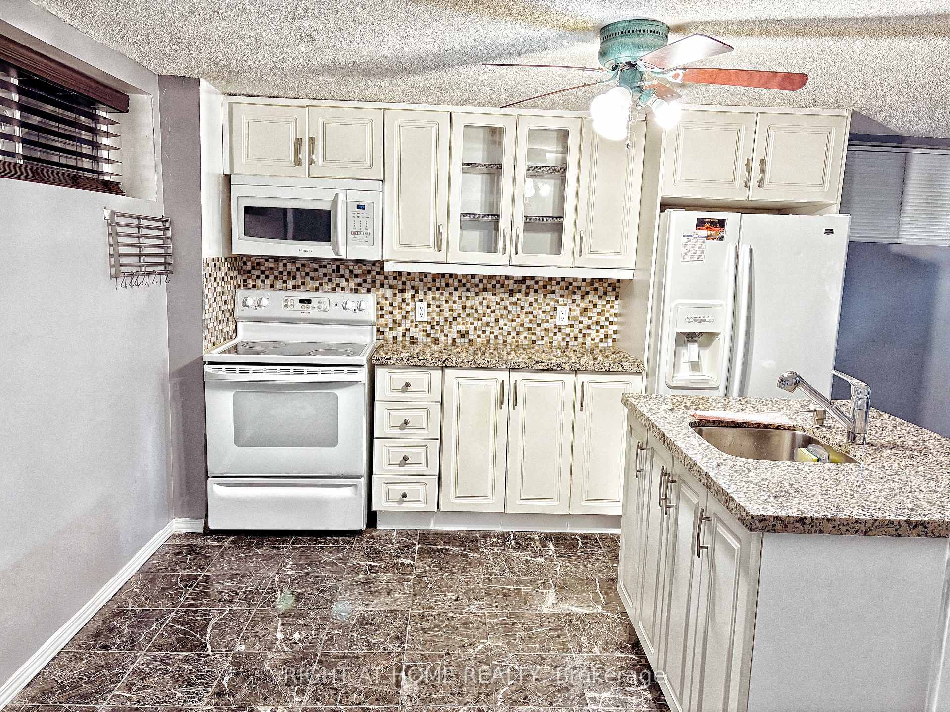 Photo 11 of Unit Basement Apt, 120 Simonston Boulevard, Markham, German Mills — HOMEH
