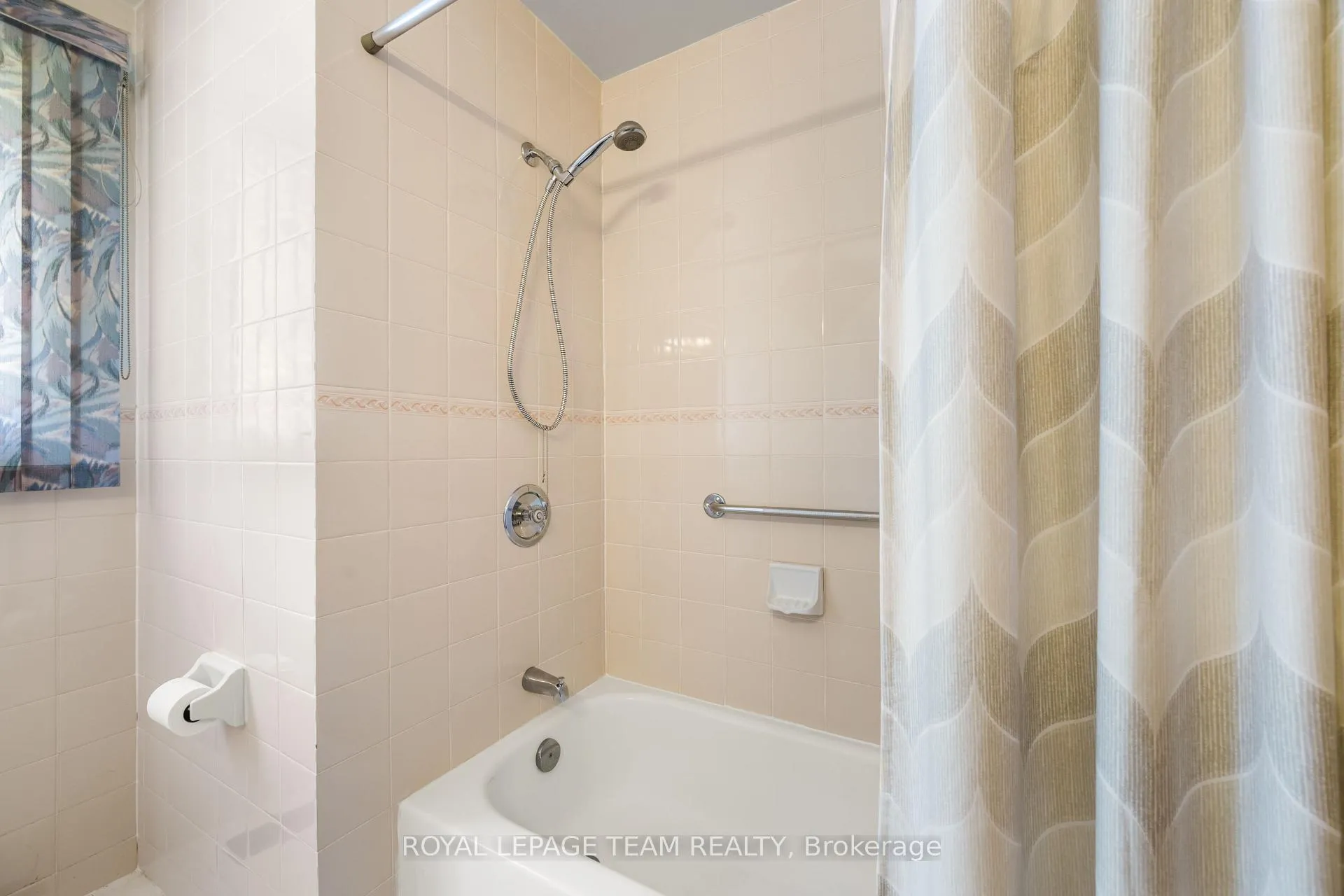 Photo 25 of 5 Spring Garden Avenue, Ottawa, Meadowlands/Crestview — HOMEH