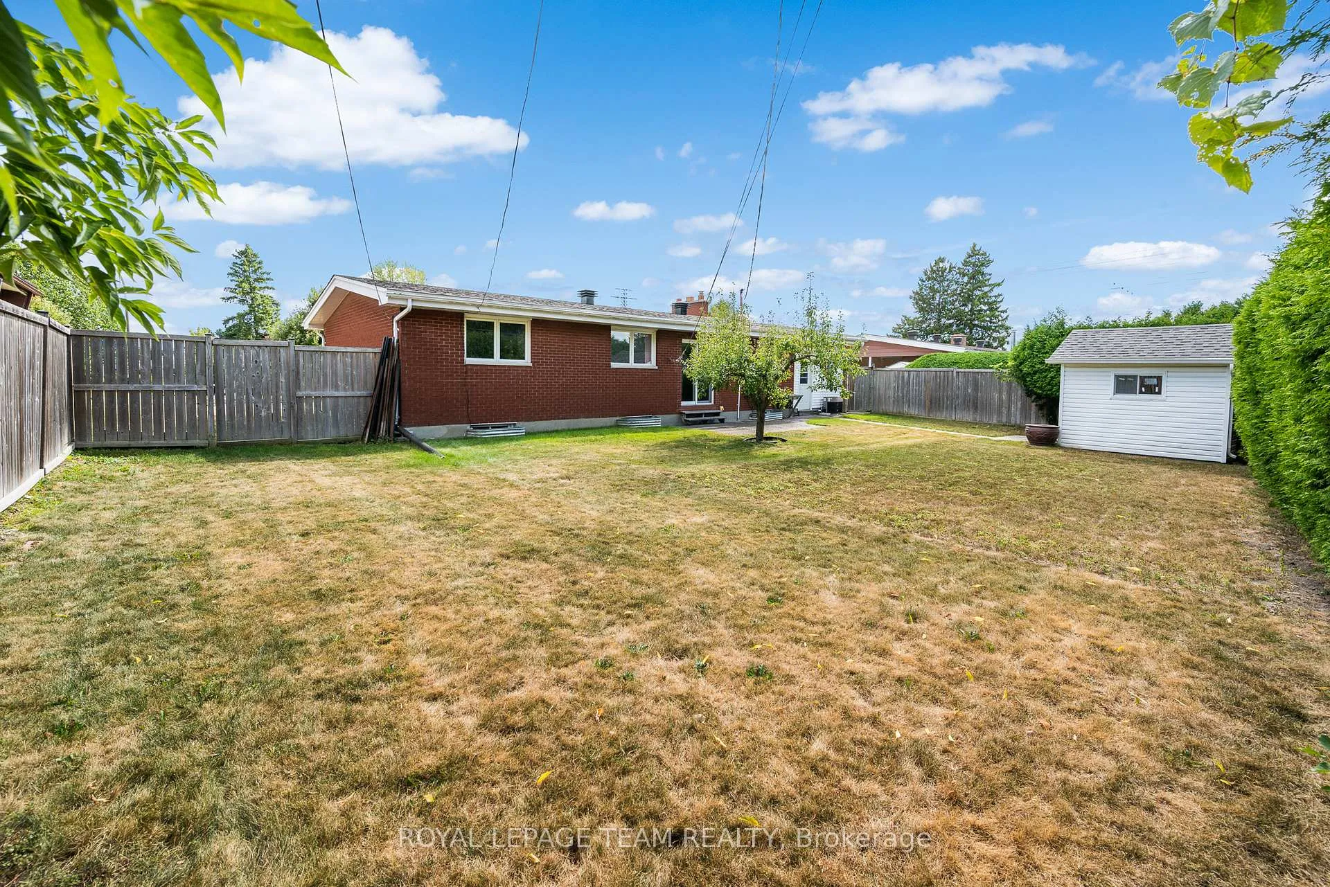 Photo 38 of 5 Spring Garden Avenue, Ottawa, Meadowlands/Crestview — HOMEH