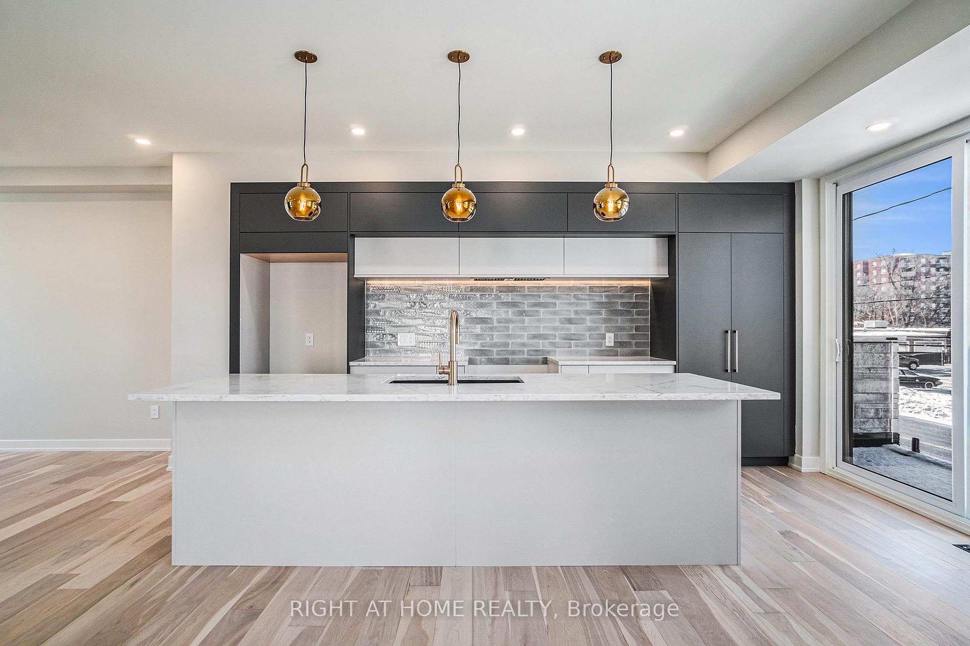 Photo 6 of 581 Codd's Road N, Ottawa, CFB Rockcliffe and Area — HOMEH