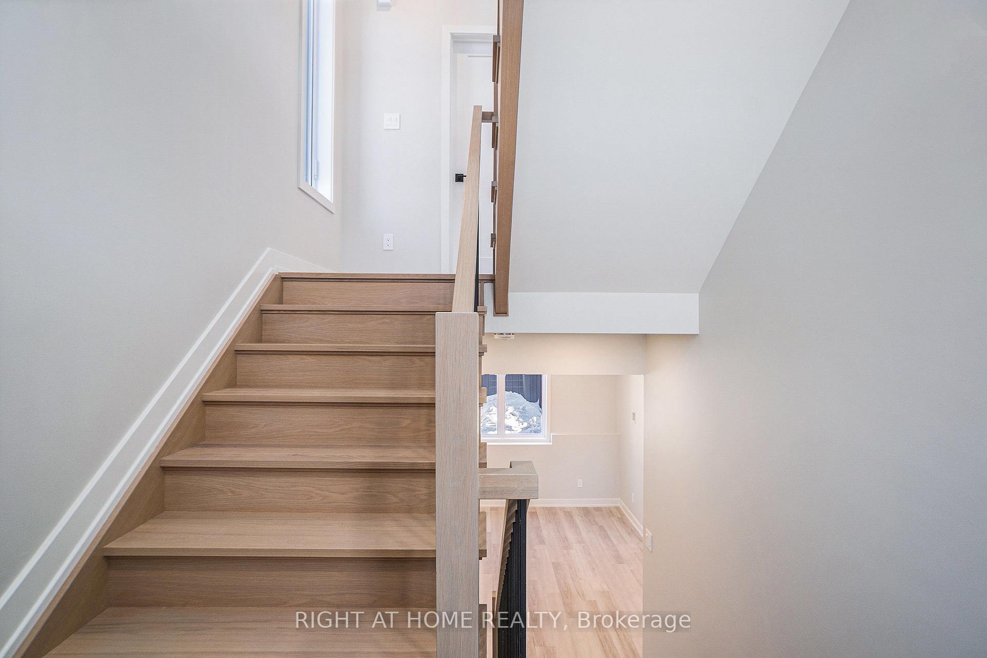 Photo 21 of 581 Codd's Road N, Ottawa, CFB Rockcliffe and Area — HOMEH