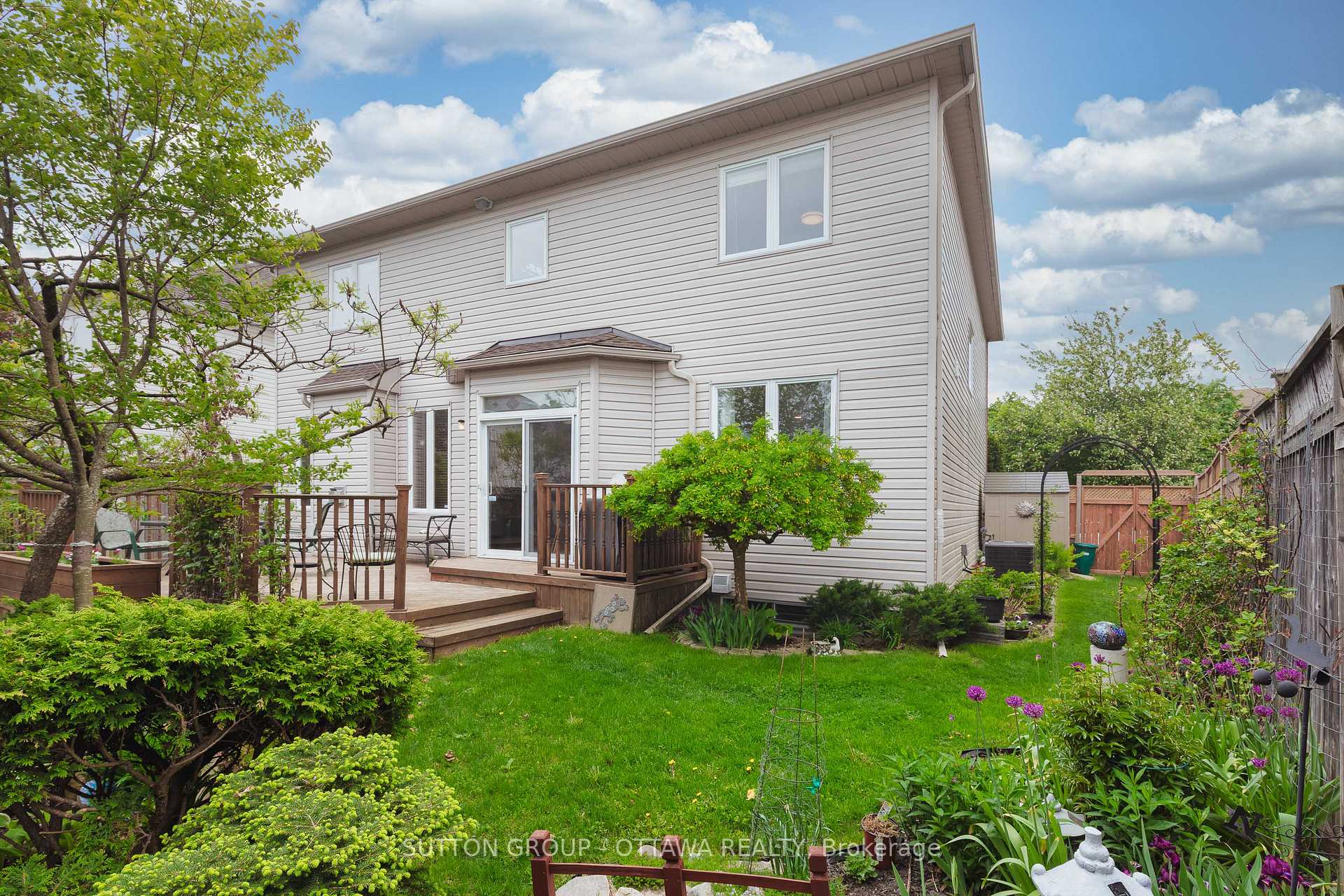 Photo 4 of 123 Annapolis Circle, Ottawa, Hunt Club — HOMEH
