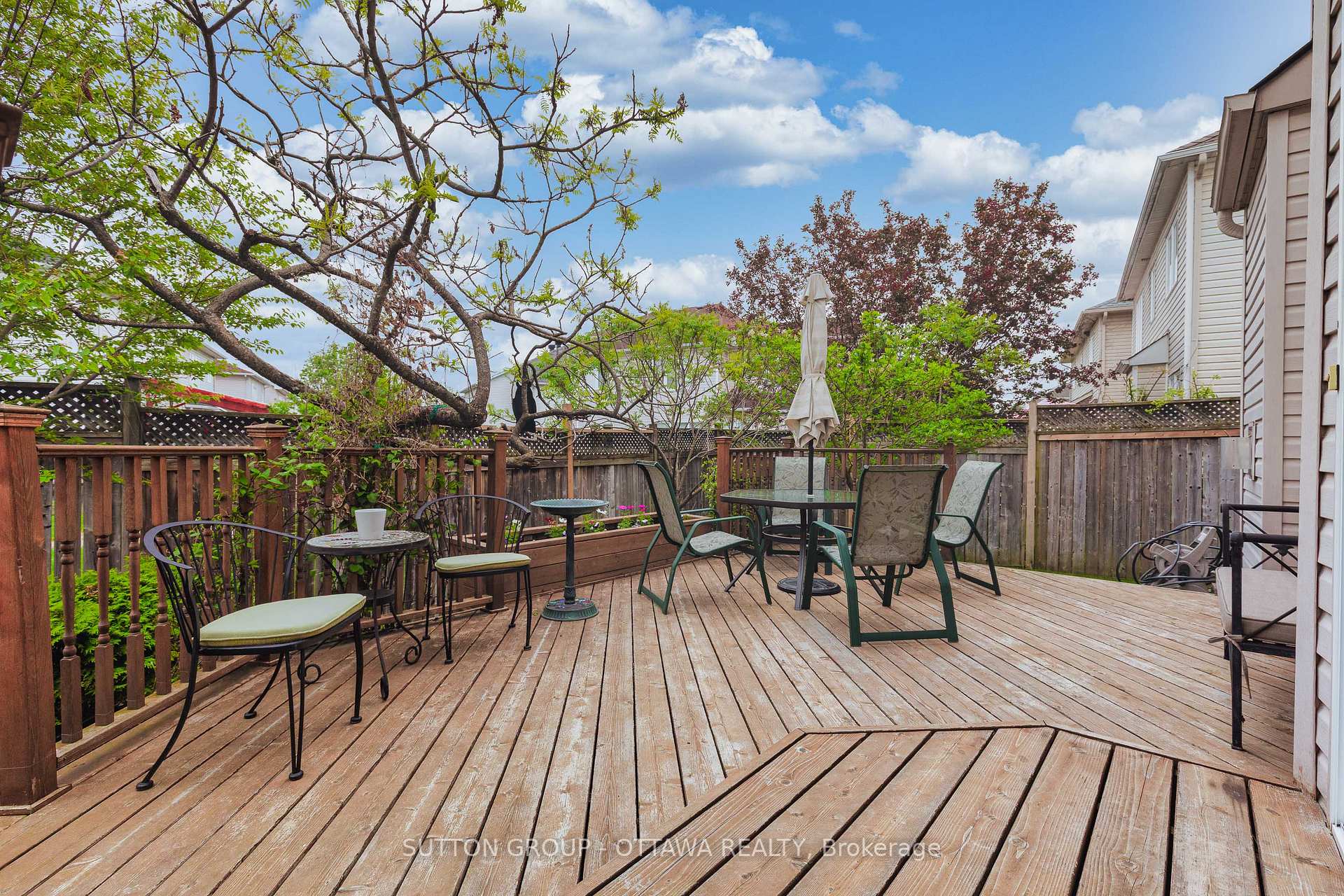 Photo 6 of 123 Annapolis Circle, Ottawa, Hunt Club — HOMEH