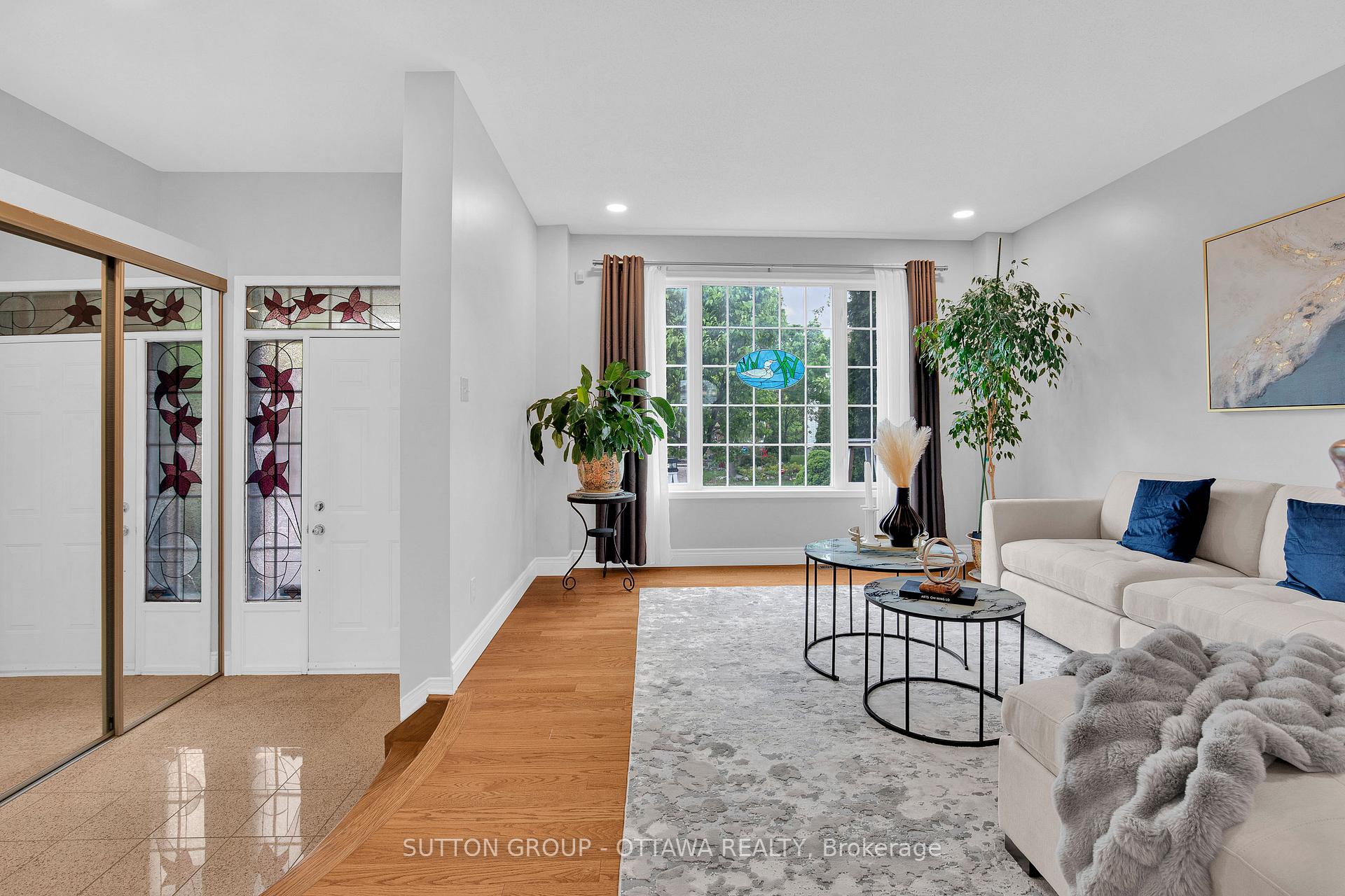 Photo 10 of 123 Annapolis Circle, Ottawa, Hunt Club — HOMEH