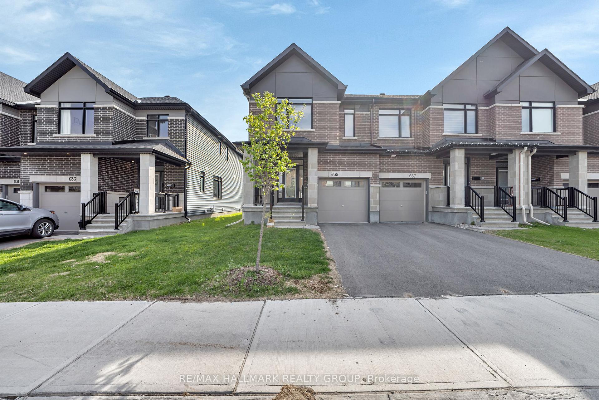 Front of 635 Rathburn Lane