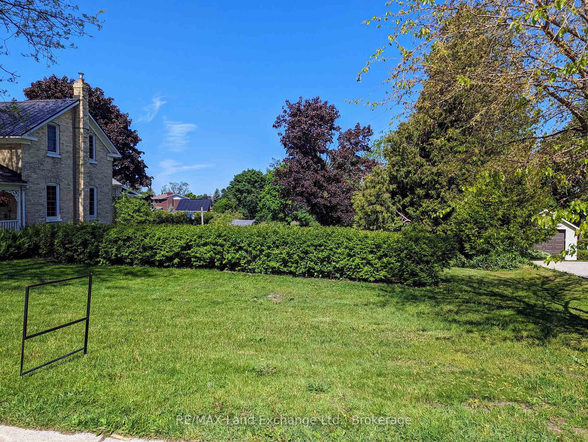 Front of 1178 Queen (Vacant Lot) Street N
