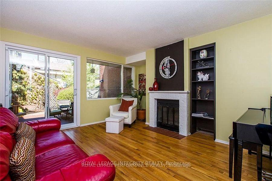 Photo 3 of 271 Bruyere Street, Ottawa, Lower Town — HOMEH