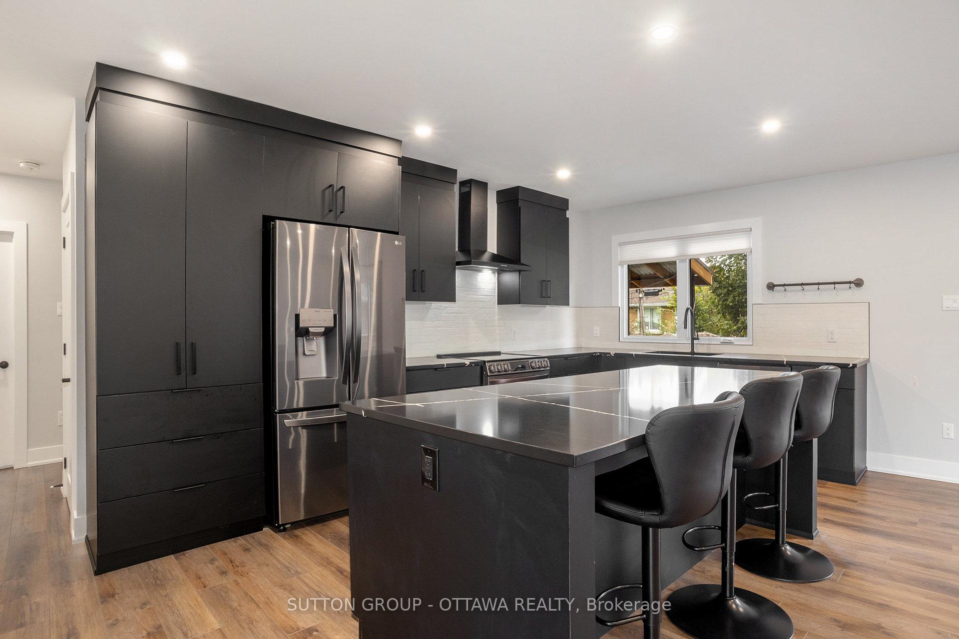 Photo 8 of 1299 Brookline Avenue, Ottawa, Ellwood — HOMEH